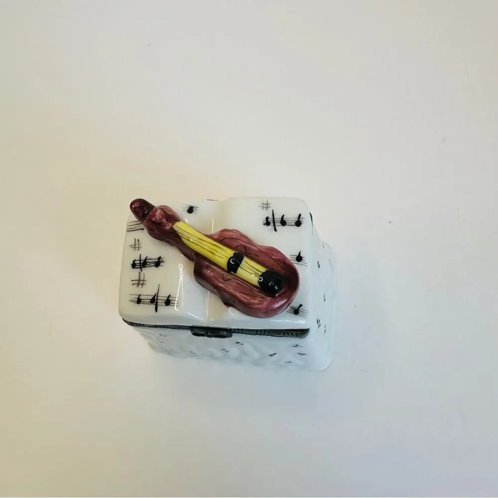 Violin Sheet‎ Music Trinket Box